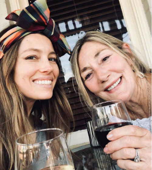 Jessica Biel with Mom Kimberly Conroe