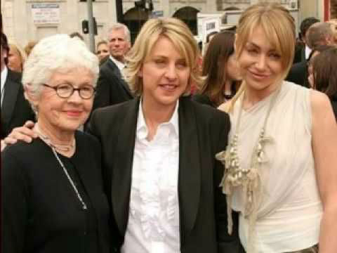 Portia de Rossi with Ellen & Mother In-law Elizabeth Jane DeGeneres