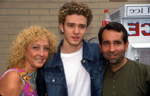 Young Justin Timberlake with parents (Lynn Harless & Charles Randall Timberlake)